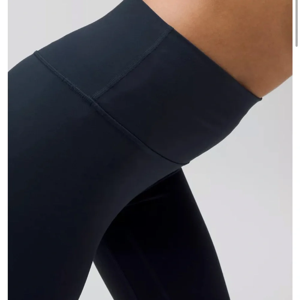 Lululemon Align leggings 23” excellent condition - Picture 4 of 5